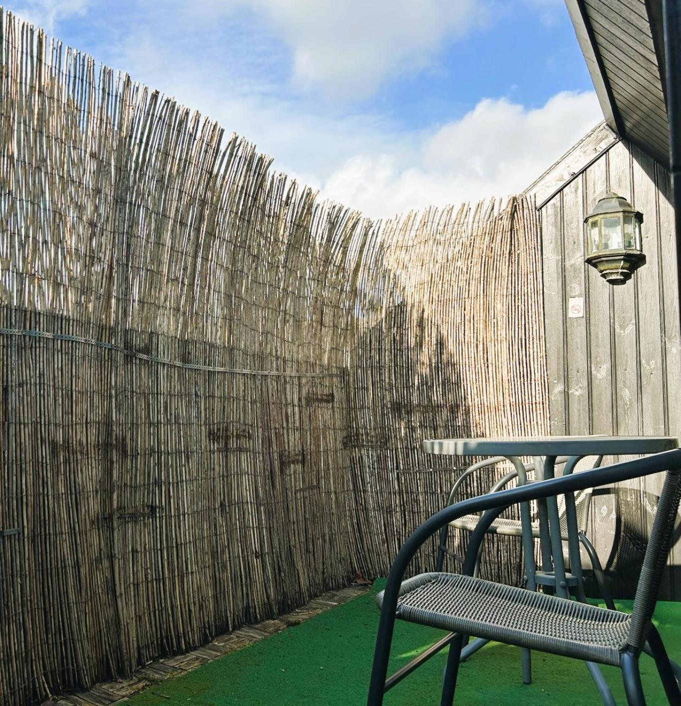 En Trappa Upp Apartment Malmo Exterior photo